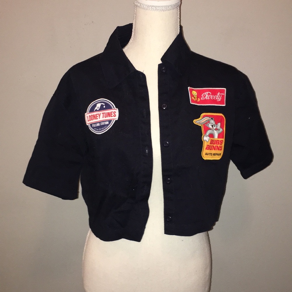 Looney tunes cropped button up